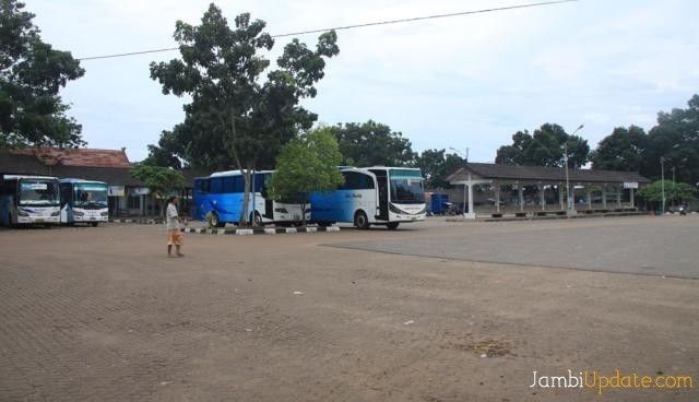 Suasana Terminal Alam Barajo