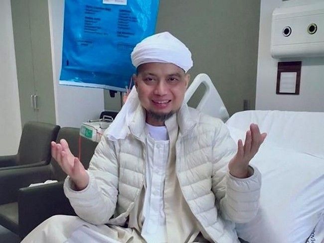 Almarhum Ustad Arifin Ilham 