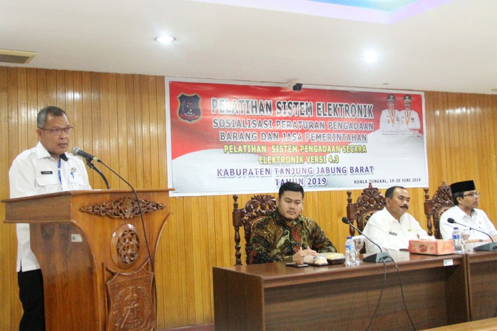 Jalanya sosialisasi e-Procurement SPSE versi 4.3 .
