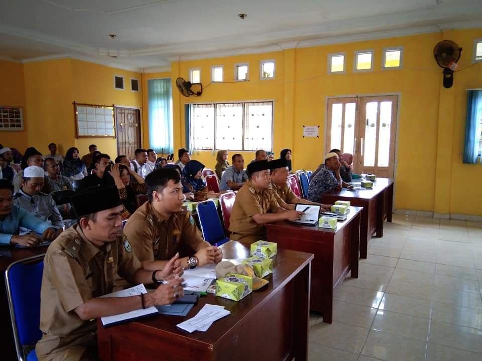 Suasana sosialisasi pembinaan kegiatan Adipura tahun 2019 di Aula Kantor Camat Sarolangun.