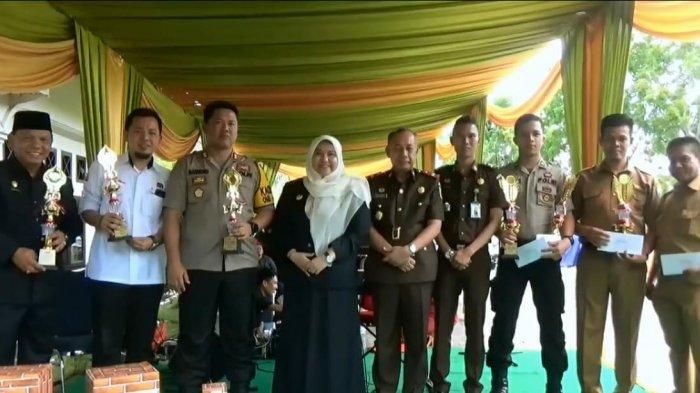 Bupati Muarojambi foto bersama Kejari dan unsur Forkompida