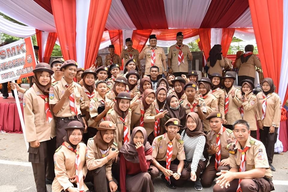 Anggota pramuka yang memeriah HUT Pramuka.