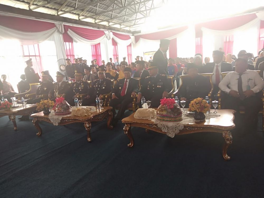 Pemberian revisi HUT RI ke 47 pada warga binaan