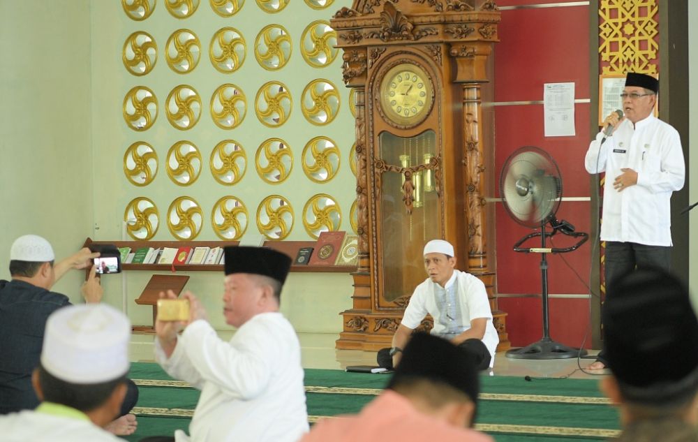 Plt Sekda Merangin H Hendri Maidalef ketika manyampaikan pengarahan.