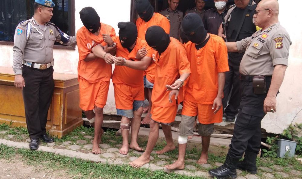 Perampok yang ditangkap polisi