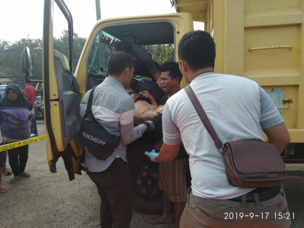 Jenazah Togo sedang dievakuasi