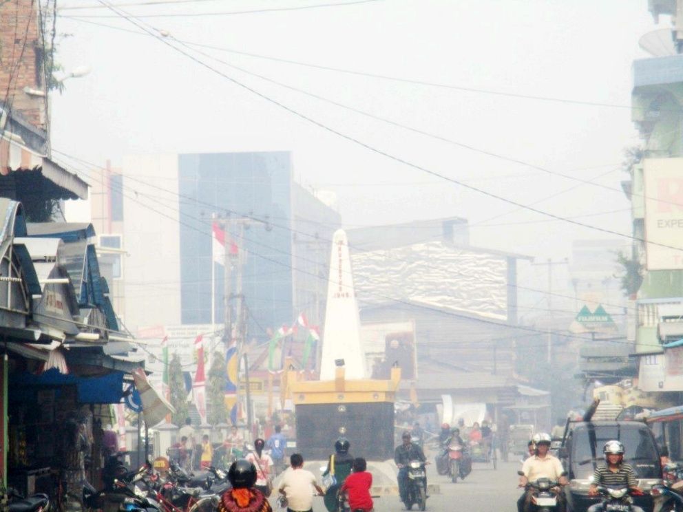 Kabut Asap Menyelimuti Kota Kualatungkal