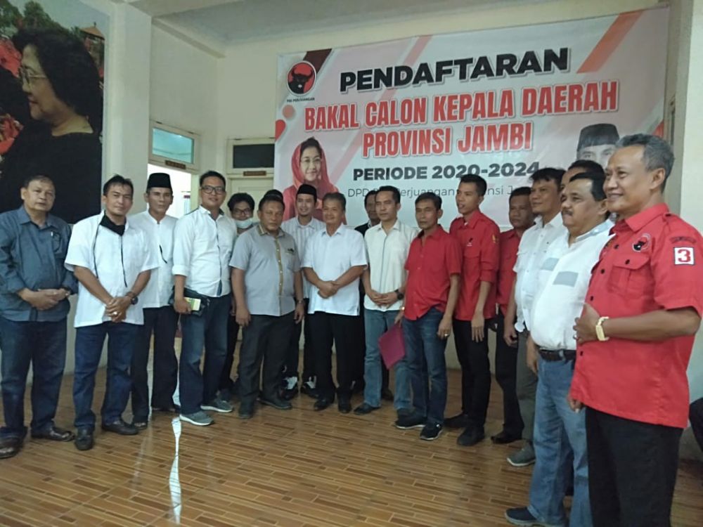Tim Al Haris mengembalikan formulir ke PDIP.
