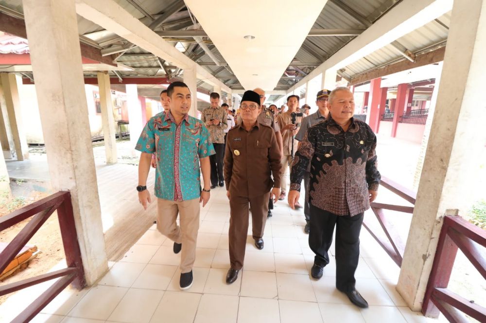 Fahrori mengunjungi Tanjabbarat.