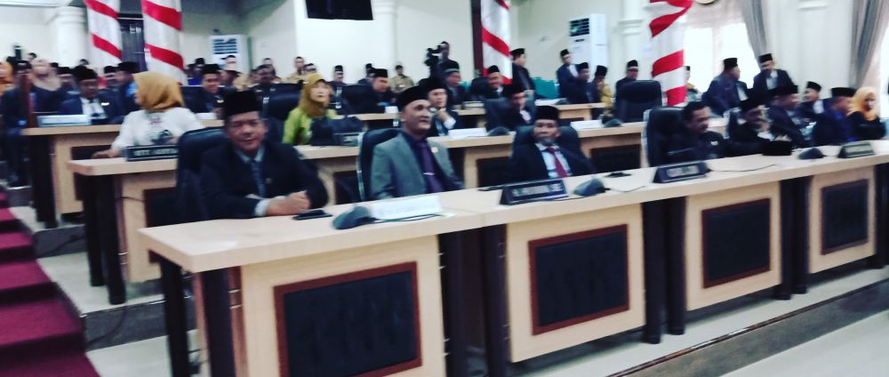 Suasana paripurna istimewa pelantikan pimpinan DPRD Sarolangun, lalu.