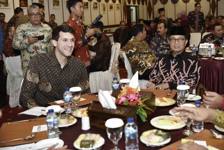 Jamuan Makan Malam Pemerintah Provinsi Jambi  Bersama Kedutaan Besar Belgia Beserta Rombongan dalam rangkaPerayaan 70 Tahun Hubungan Bilateral Belgia Indonesia, di Rumah Dinas Gubernur Jambi