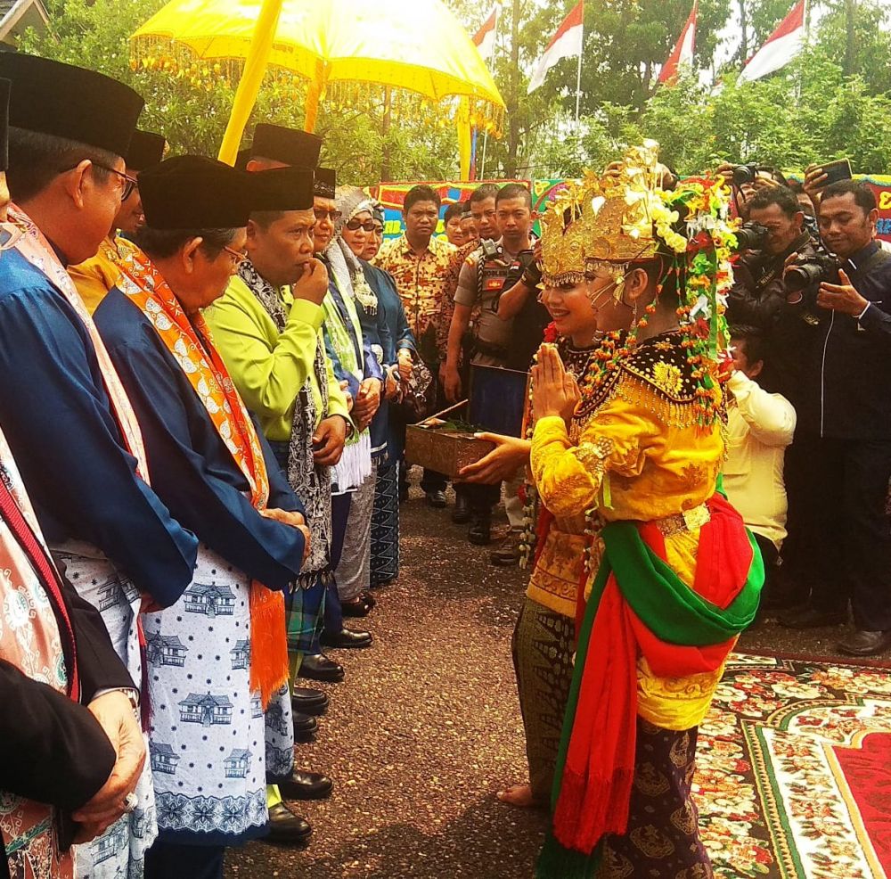 Asisten II setda provinsi mewakili Gubernur Jambi dalam Peringatan HUT Tebo