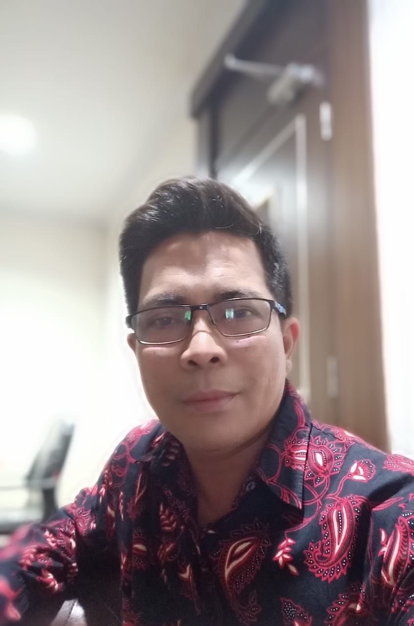 Darul Qutni ketua FPKB DPRD Tebo.