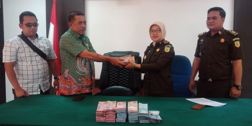 Uang DD yang berhasil diselamatkan Kejari Muarabulian.