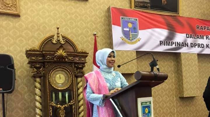 Roro Nully Kawuri Anggota DPRD kota Jambi dari Demokrat. 