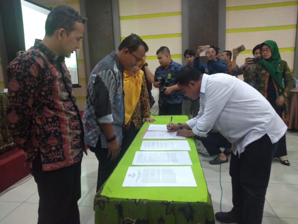 Penandatangan kesepakatan