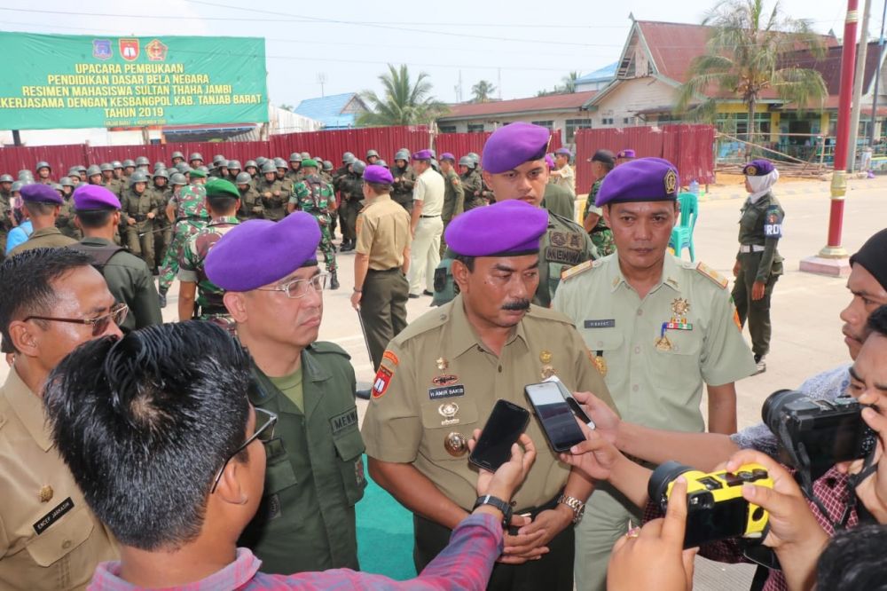 Wakil Bupati Amir Sakib, diwawancarai usai acara pembukaan.