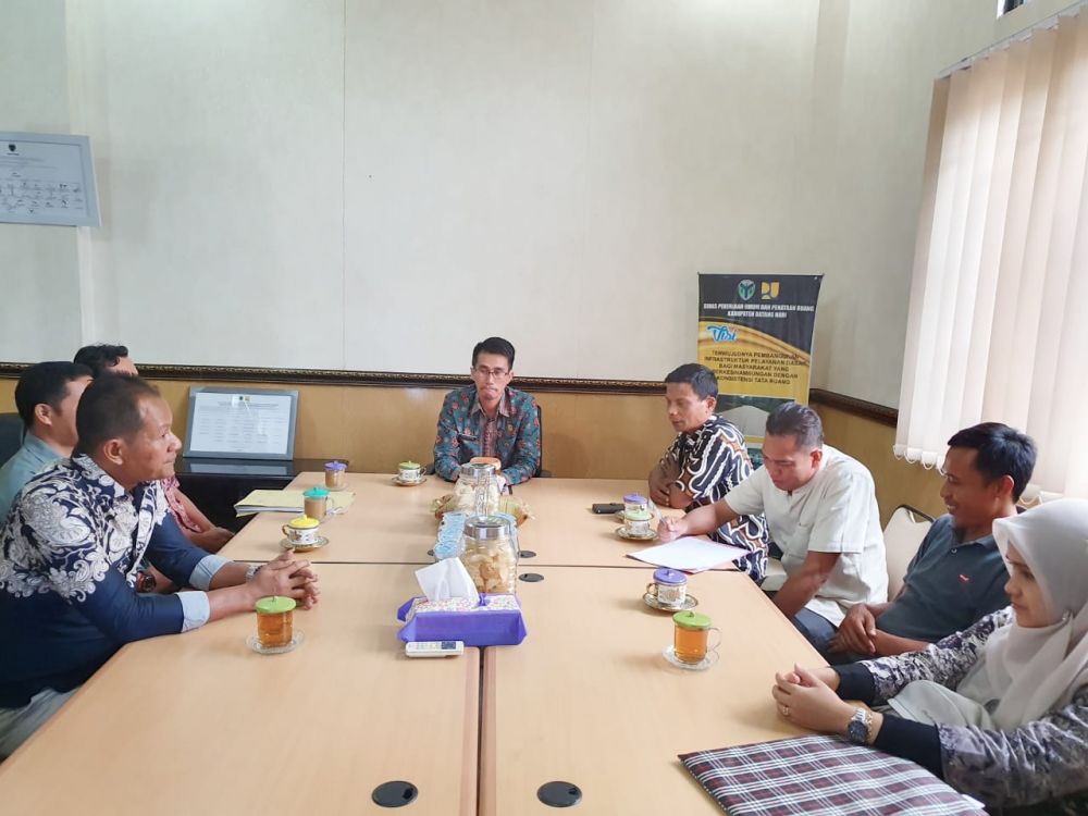 Suasana kunjungan PUPR Bukit Tinggi ke  Dinas PUPR Batanghari