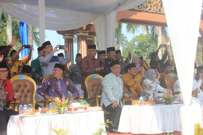 Pawai Taruf Musabaqah Tilawatil Qur’an (MTQ) ke-49 Tingkat Provinsi Jambi Tahun 2019, yang diselenggarakan di Kabupaten Bungo, Sabtu (16/11-2019).