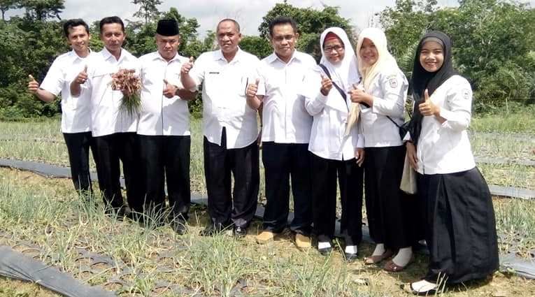 Kadis TPHP, H Sakwan bersama staf