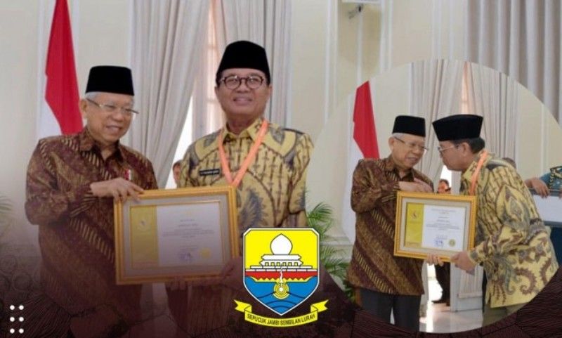 Gubernur Jambi, Fachrori Umar, meraih Penghargaan Paramakarya Tahun 2019 dari Kementerian Ketenagakerjaan Republik Indonesia yang diserahkan oleh Wakil Presiden RI, Ma’ruf Amin, di Istana Wakil Presiden Republik Indonesia, Jakarta, Kamis (28/11).
