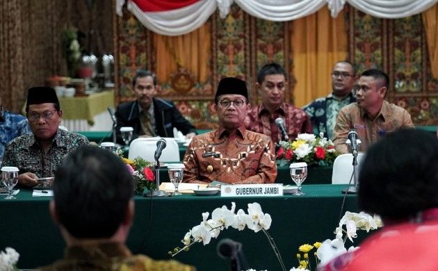 Fachrori Umar mengikuti konsultasi teknis dengan Menteri Lingkungan Hidup dan Kehutanan (LHK) Republik Indonesia, di Ruang Rimbawan I Gedung Manggala Wanabhakti, Jl. Gatot Subroto, Slipi, Jakarta.
