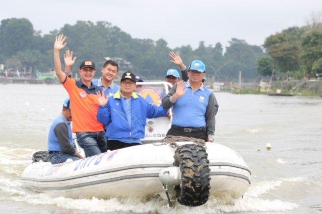 Pembukaan Lomba Perahu Tradisional Tahun 2019, yang berlangsung di Kawasan Danau Sipin - Jambi, Minggu (08/12/2019).