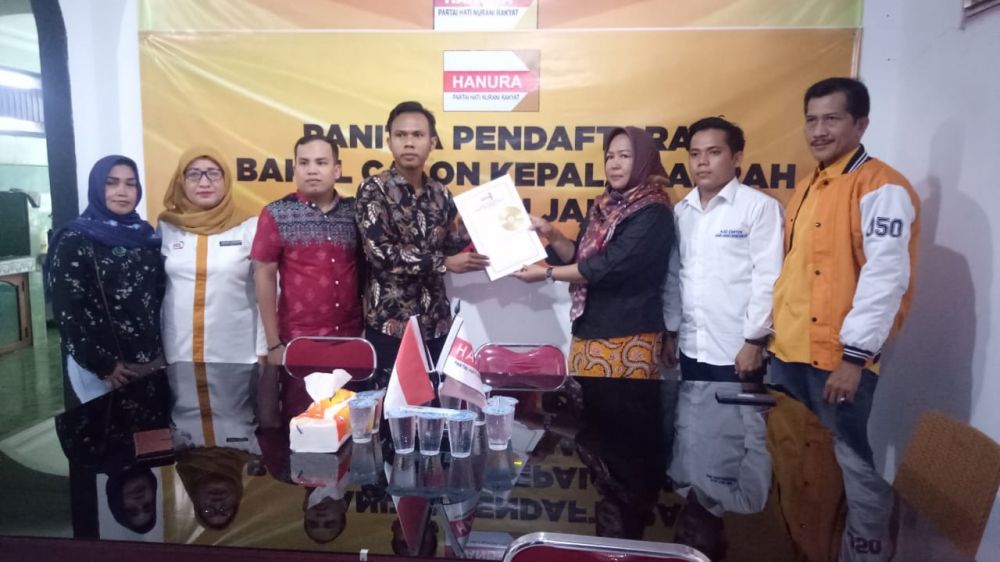 Tim AJB mendaftar ke Hanura
