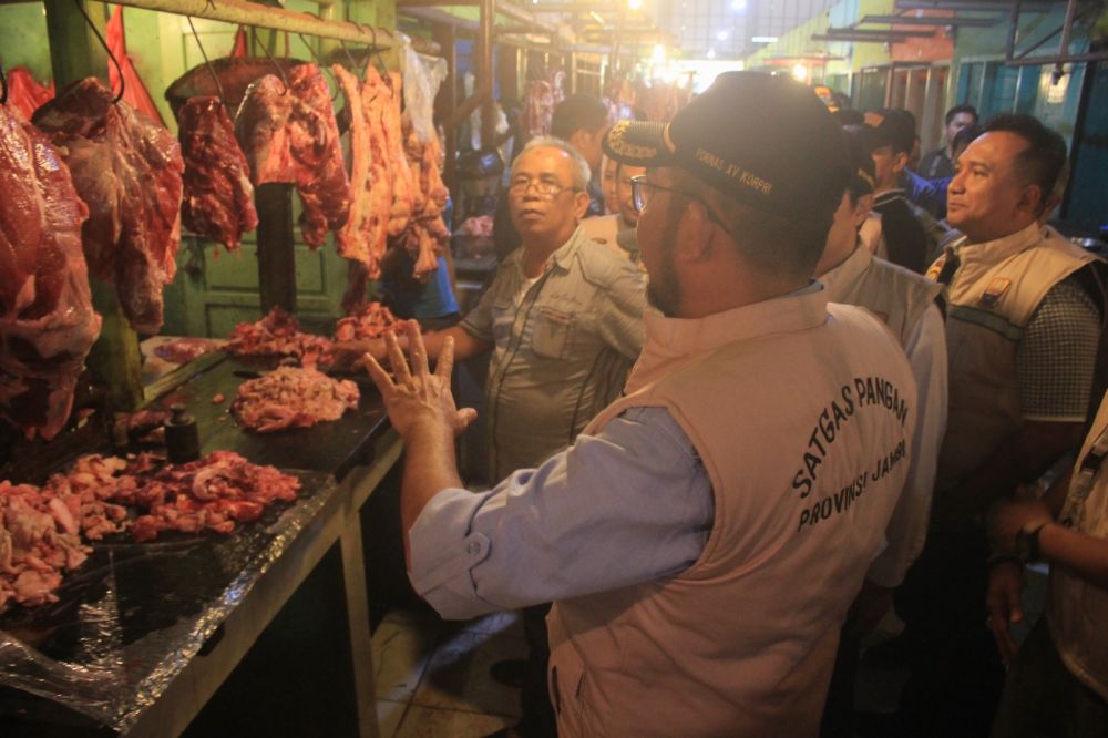 Sidak harga sembako menjelang tahun baru.