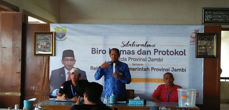 Karo Humas Provinsi Jambi mengajak jurnalistik Coffe Morning bersama