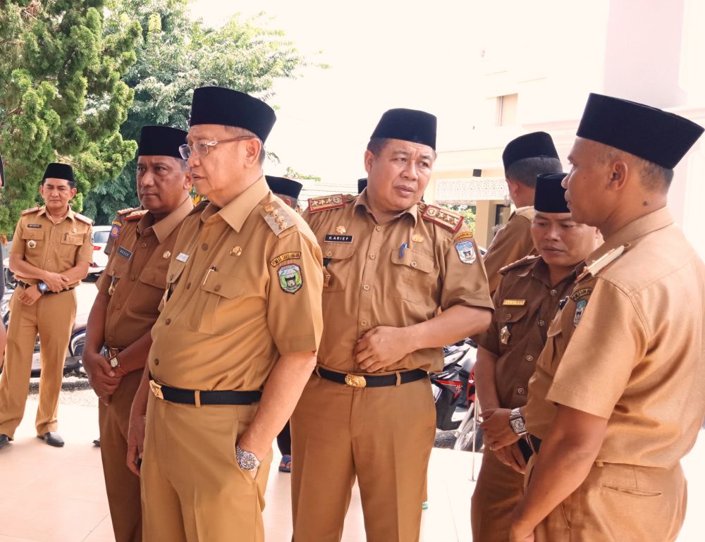 H Cek Endra ketika diwawancarai sejumlah awak media
