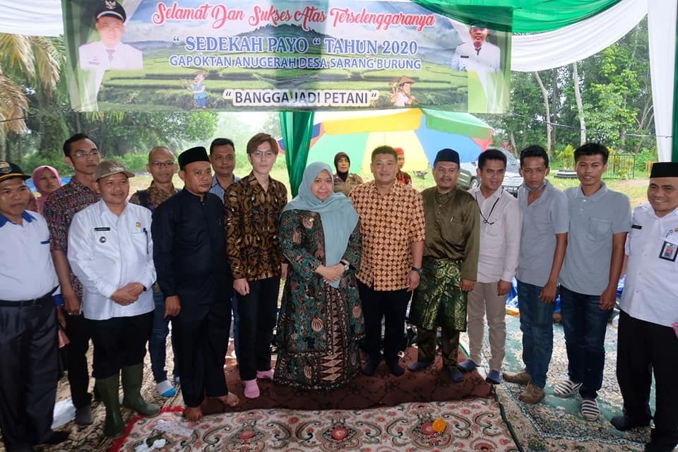 Foto bersama usai acara