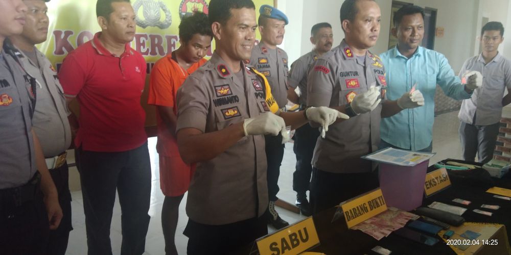 Polres Tanjabbarat mengadakan pers rilies.