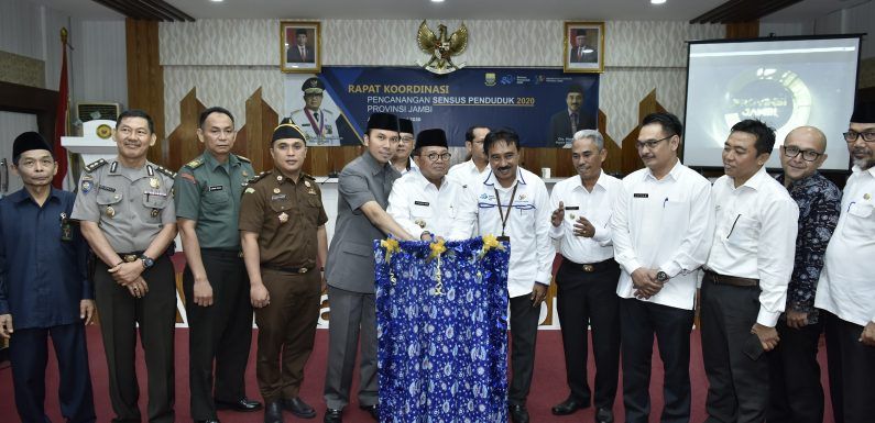 Pencanangan Sensus Penduduk Tahun 2020 sekaligus membuka Rapat Koordinasi Pencanangan Sensus Penduduk 2020 Provinsi Jambi di Ruang Pola Kantor Gubernur Jambi, Rabu(12/2/20
