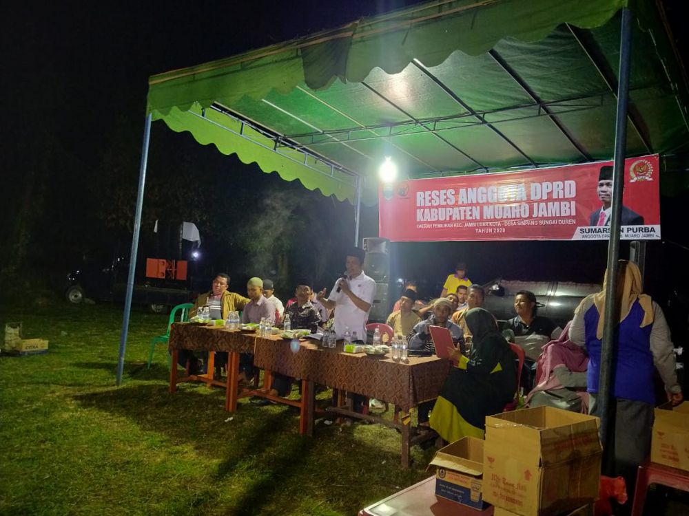 Anggota   DPRD muarojambi Sumansen Purba, reses di desa Simpang Sungai Duren kecamatan Jaluko. 