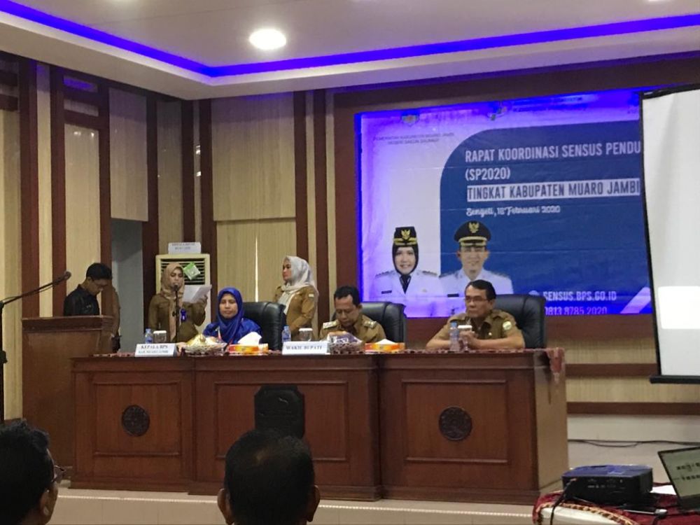 Wabup BBS memimpin rapat sensus penduduk 2020