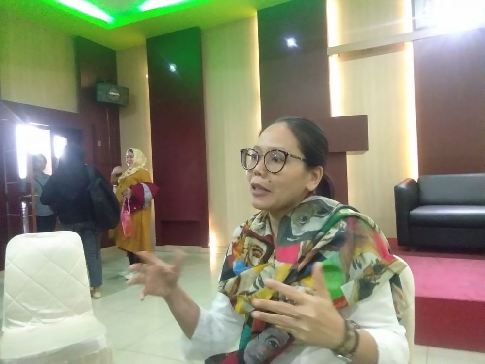  Khalisa Halid