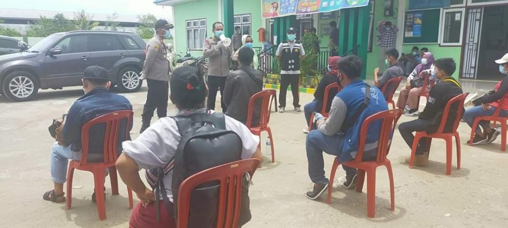 Belasan TKI dari malaysia dilakukan penjemuran oleh Kapolres Tanjabbar.