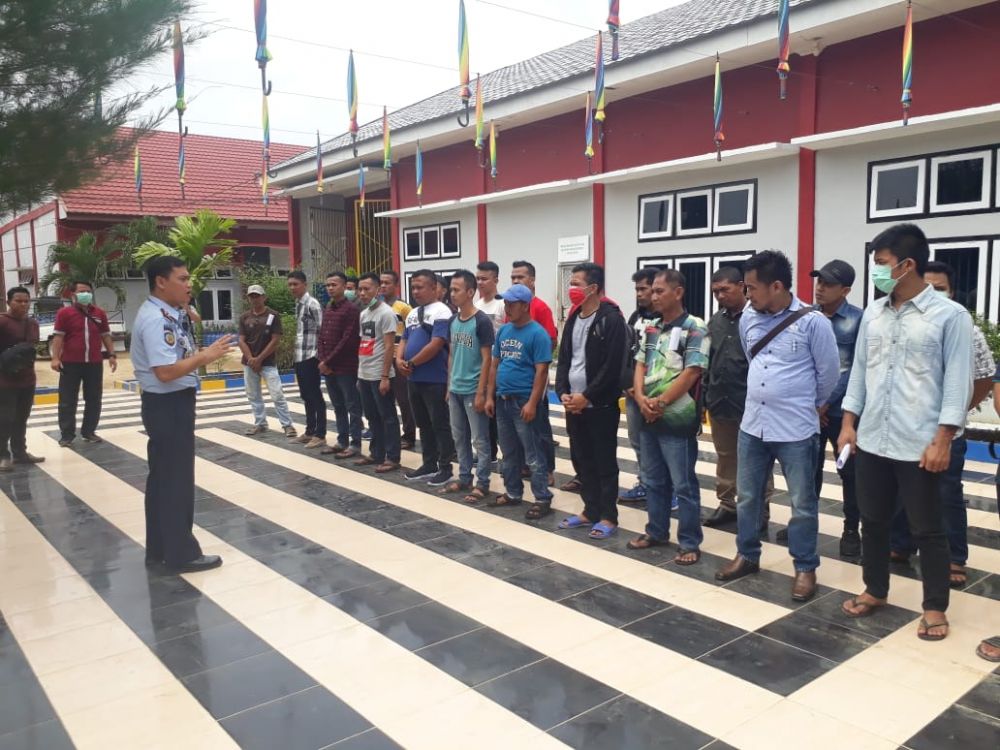 Warga binaan lapas  Tanjabtimur yang dirumahkan.