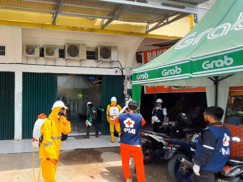 Penyemprotan disinfektan