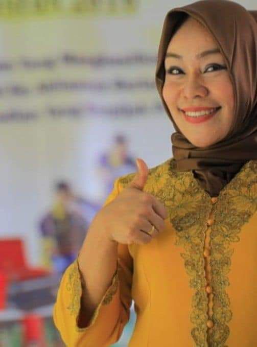 Kepsek Smkn 5  Tebo Ramayani Mpd