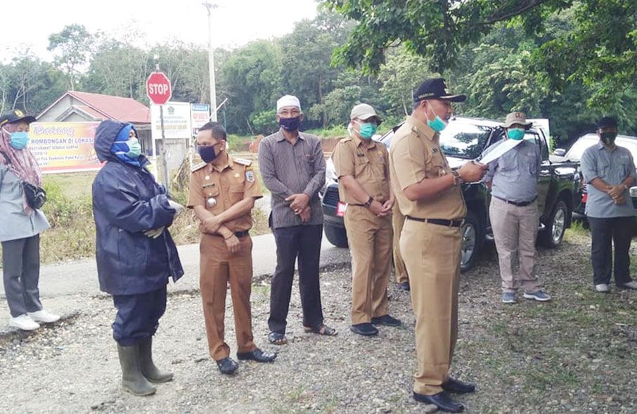 Wakil Bupati Sarolangun, H Hillalatil Badri kroscek nama pekerja 