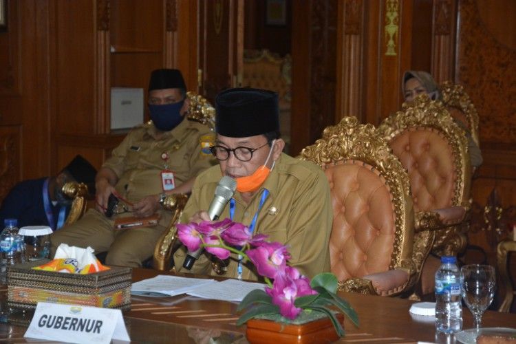 Video converence (vicon) yang Dipimpin oleh Menteri Koordinator Bidang Perekonomian, Selasa (26/5) sore.