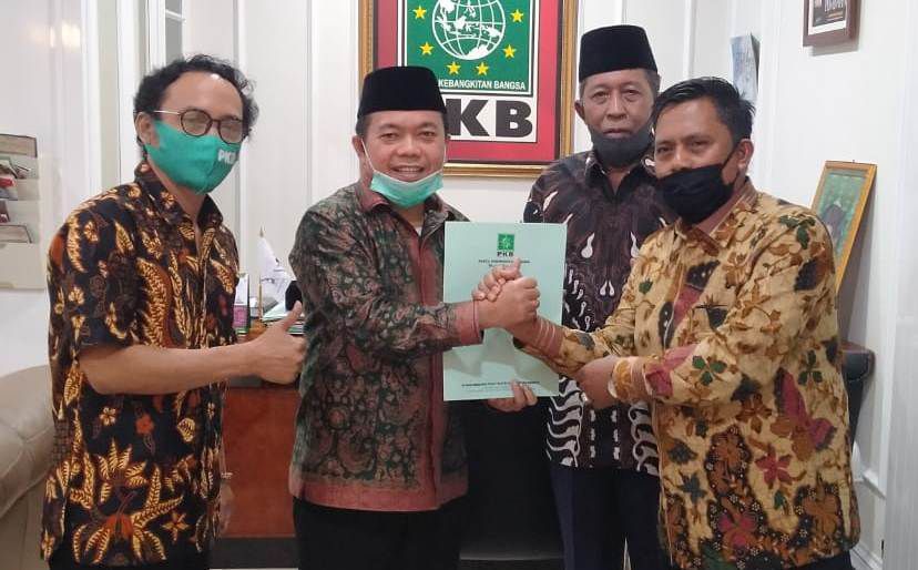 Al Harsi dan Abdulalh Sani meraih rekomendasi PKB. Sekaligus memastikan jadi peserta Pilkada Gubernur Jambi Desember mendatang.