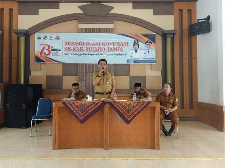 Sekda Fadhil memberikan sambutan.