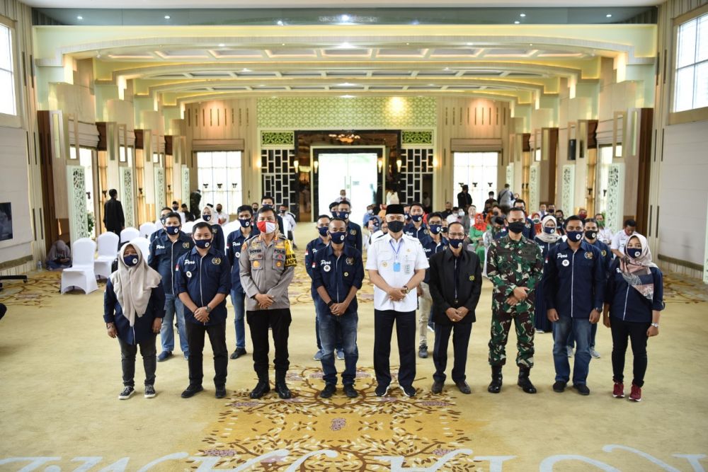 Foto bersama usai Pelantikan pengurus PWI Pokja Kota Jambi dihadiri langsung Wali Kota Jambi Sy Fasha, Kapolresta Kombes Pol Dover Christian, Dandim 0415/Batanghari Kol Inf Hadiyanto.