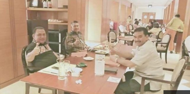 Pertemuan Fasha dengan Evi Suherman dan SAH