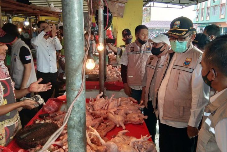 Pj Sekda Sudirman Tinjau Pasar Angso  Duo.