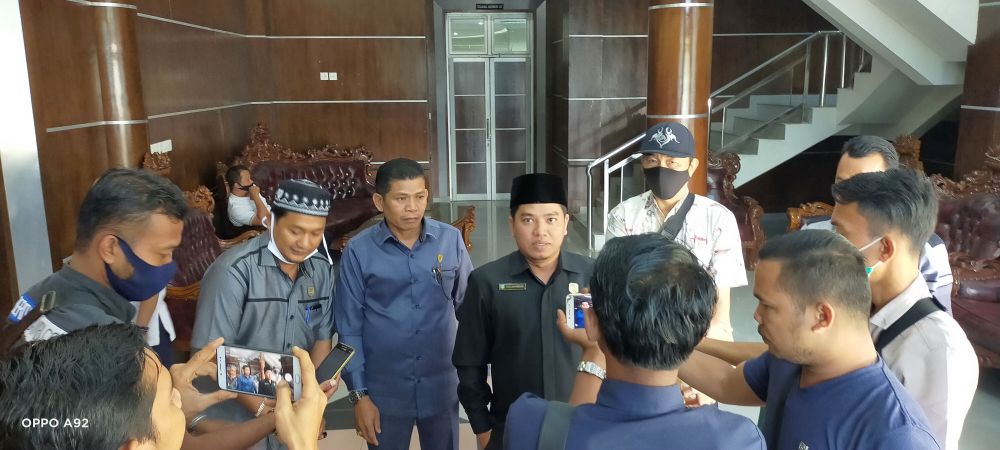 Ketua Komisi II DPRD, Fadlan Kholik SE ME Sy ketika diwawancarai