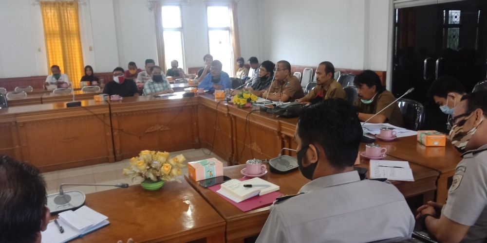 Dewan Batanghari berang dengan Kakan Kesbangpol yang  tak pernah penuhi undangan